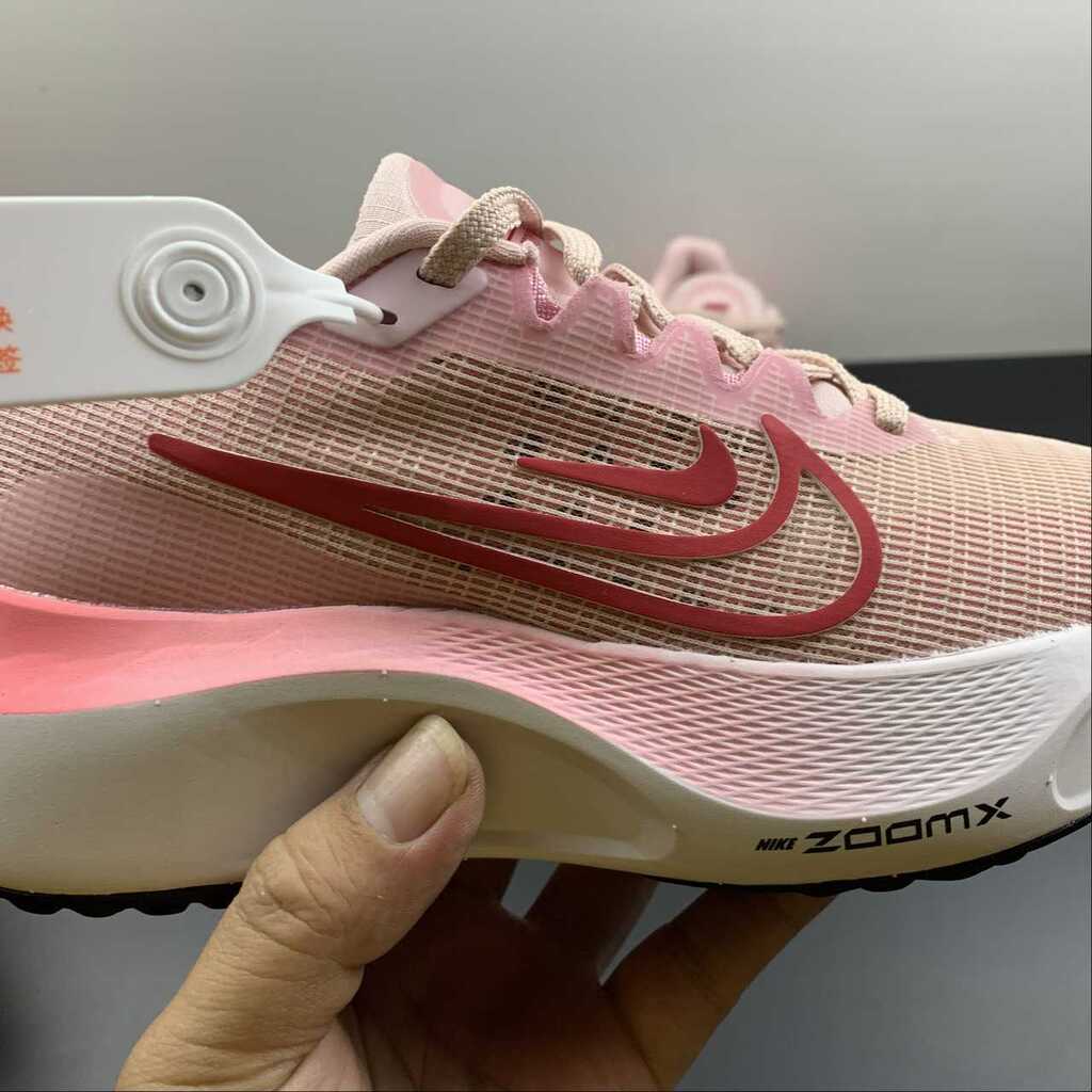 Nike Zoom Fly 5