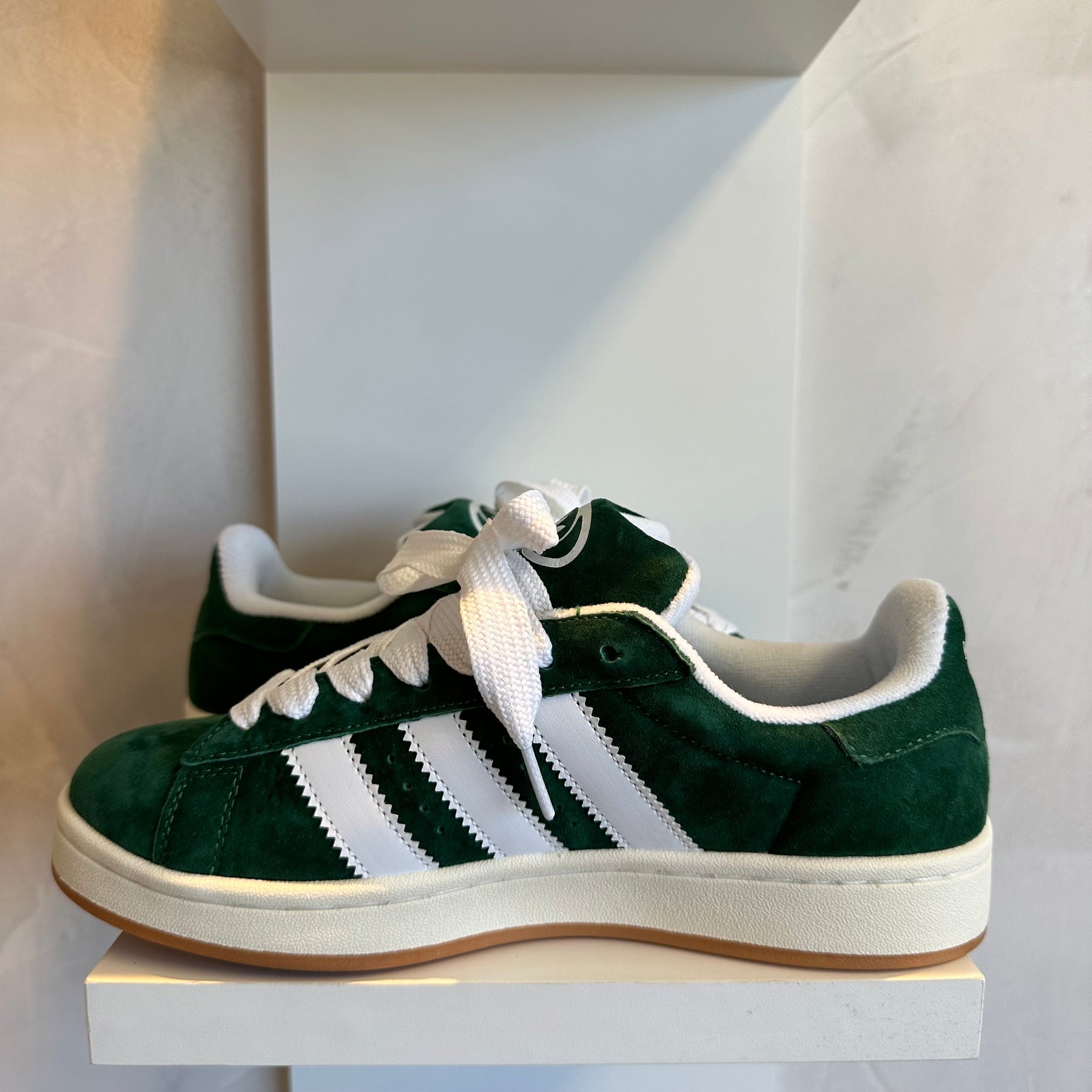 Adidas Campus 00s