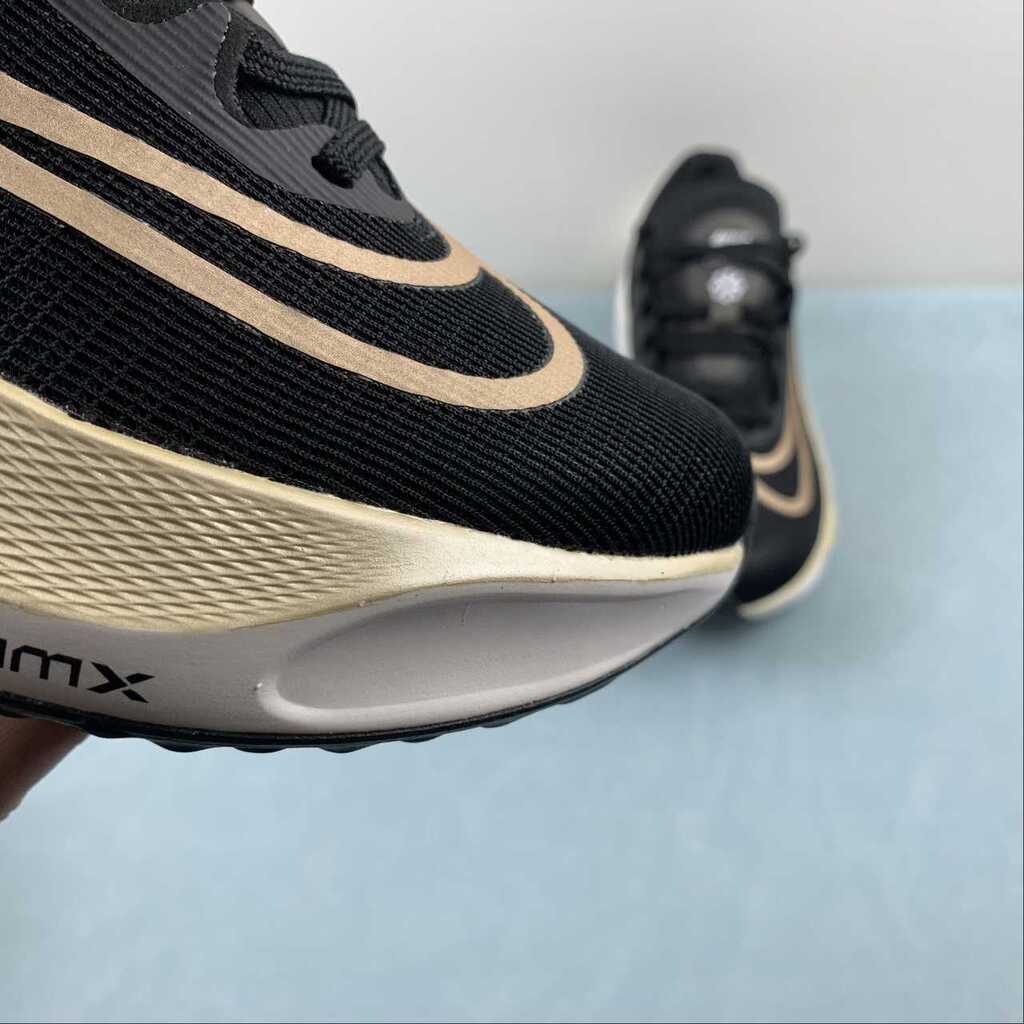 Nike Zoom Fly 5